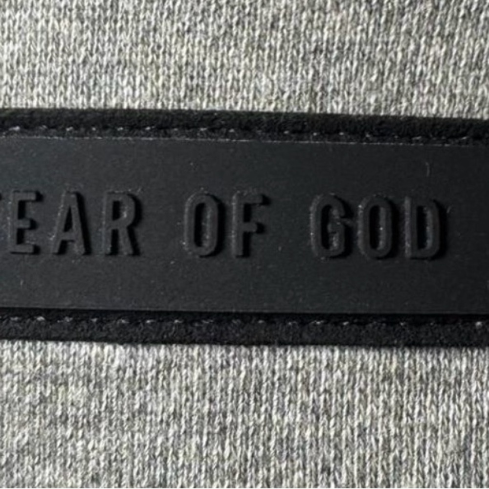 Fear of God Essentials Men’s front and back logo patch grey hoodie XS Gray Rare - Picture 4 of 7